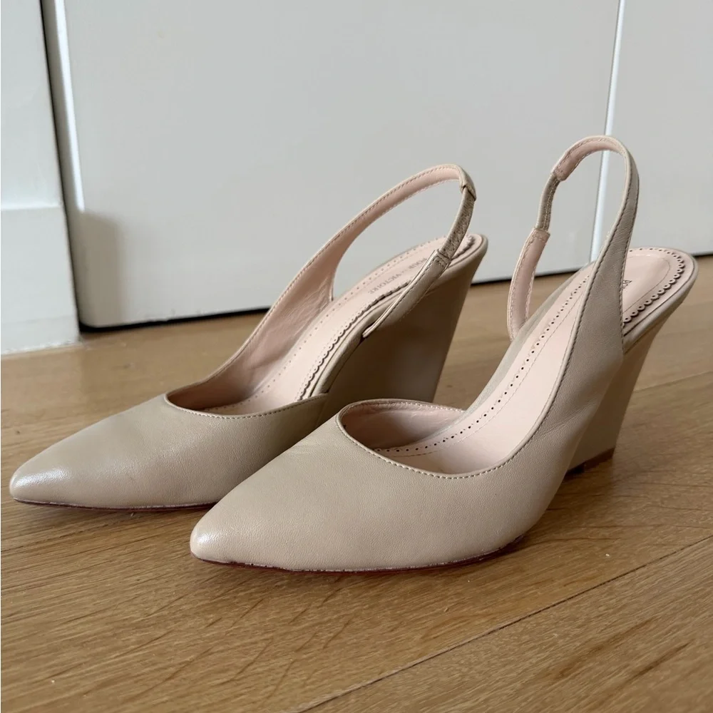 Pour La Victoire Women's Beige Slingback Heels - Picture 4 of 9